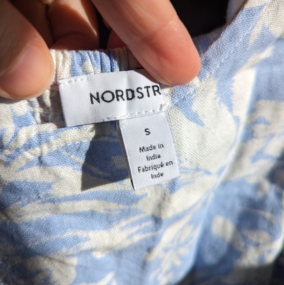 NWT Floral Linen Blender Romper, Smocked, Back Zipper, size S - Picture 4 of 8